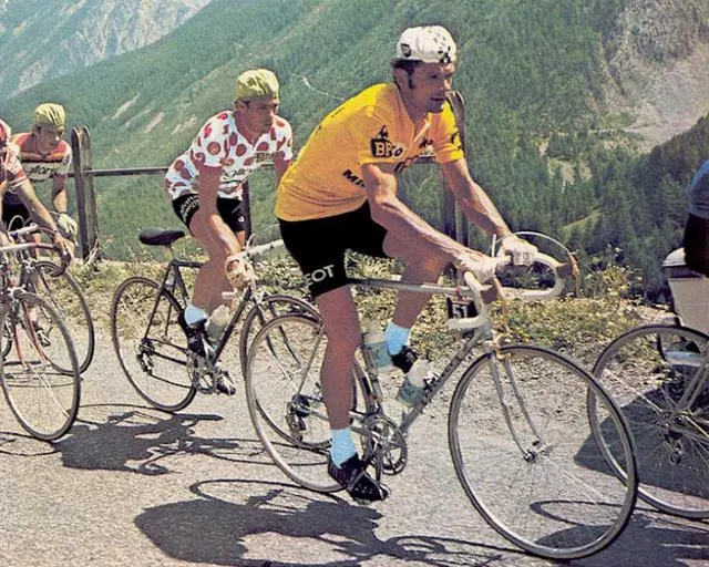 tour de france bike on crane