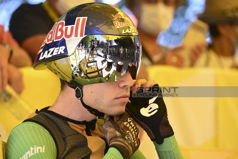 Wout van Aert wearing a Lazer Volante helmet on Stage 20, 2022 Tour de France